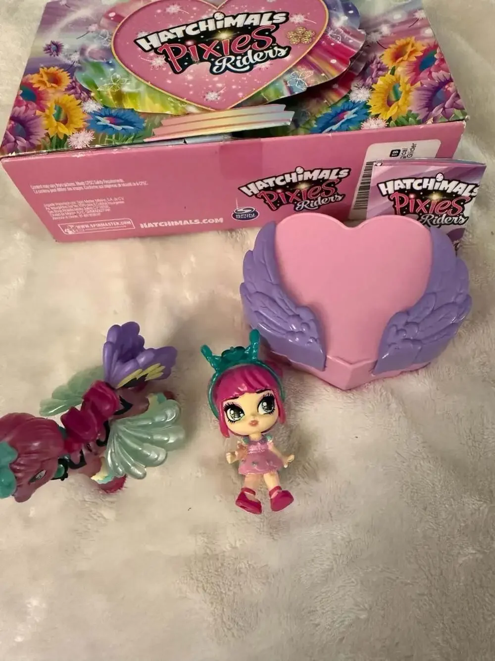 Hatchimals Pixies Riders Lagoon Lily Pixie and Seastallion Glider